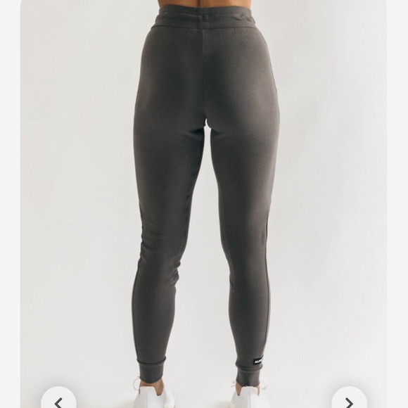 NWT ALPHALETE IDENTITY JOGGER- Size Large - Picture 3 of 4